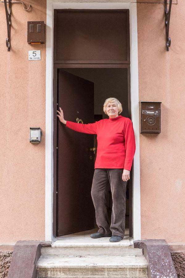 Casa Vacanza Lyudmyla Mestre Bagian luar foto